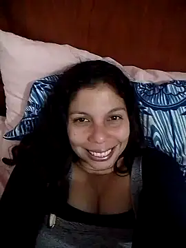 Snapshot of Carliina_Soussa chatting on March 12, 2025, 2:20 am Carliina Soussa online show from March 12, 2025, 2:20 am