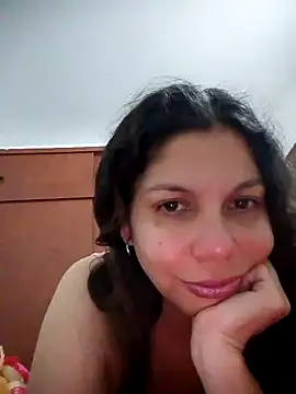 Snapshot of Carliina_Soussa chatting on March 1, 2025, 2:04 am Carliina Soussa online show from March 1, 2025, 2:04 am