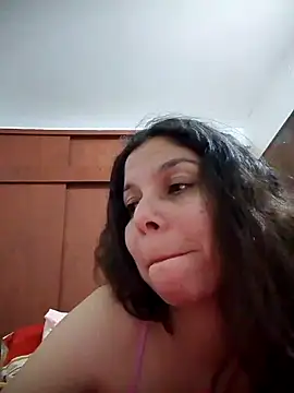 Snapshot of Carliina_Soussa chatting on February 28, 2025, 11:01 pm Carliina Soussa online show from February 28, 2025, 11:01 pm