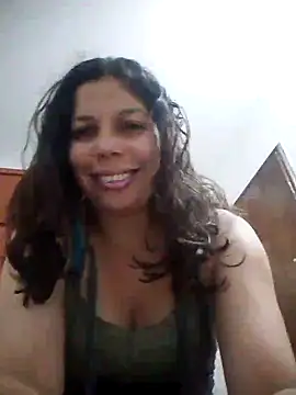 Snapshot of Carliina_Soussa chatting on March 14, 2025, 9:21 pm Carliina Soussa online show from March 14, 2025, 9:21 pm