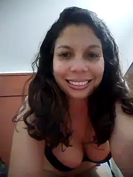 Snapshot of Carliina_Soussa chatting on February 26, 2025, 2:52 am Carliina Soussa online show from February 26, 2025, 2:52 am