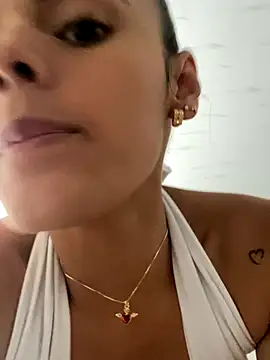 Snapshot of ZoeJohnsoon chatting on November 1, 2025, 6:46 pm ZoeJohnsoon online show from November 1, 2025, 6:46 pm