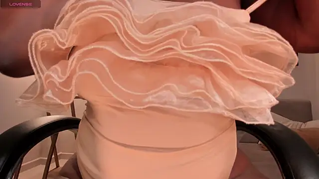 SavannahStorm online show from October 26, 2025, 1:00 pm