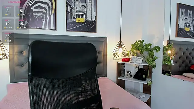 Snapshot of alicee_cooper chatting on March 7, 2025, 2:12 pm alicee cooper online show from March 7, 2025, 2:12 pm