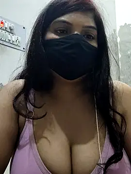 illay love online show from October 30, 2025, 7:00 pm