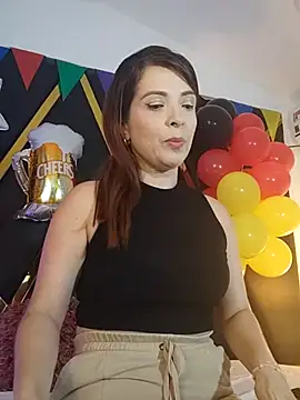 Adel Nesbiit online show from September 24, 2025, 7:31 pm