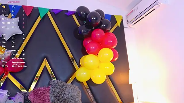 Adel Nesbiit online show from September 23, 2025, 7:32 pm