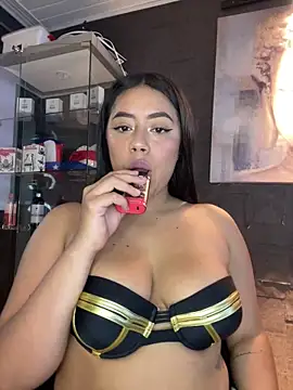 ElaaPerez online show from October 26, 2025, 5:46 pm