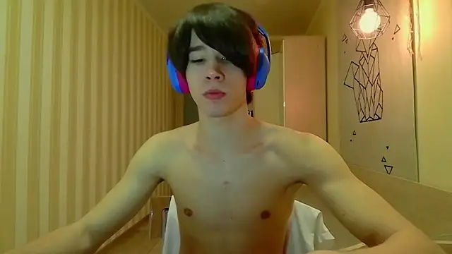 gayGamogey online show from March 16, 2025, 6:34 pm