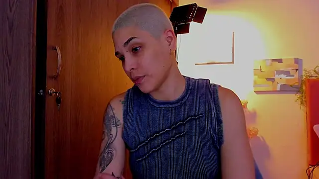 Charlee pink online show from March 21, 2026, 3:19 am