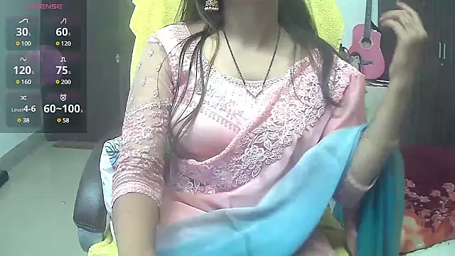 Snapshot of Cute-Tara chatting on March 5, 2025, 2:01 pm Cute-Tara online show from March 5, 2025, 2:01 pm