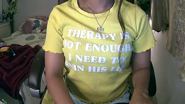 Snapshot of Cute-Tara chatting on March 21, 2025, 8:50 pm Cute-Tara online show from March 21, 2025, 8:50 pm