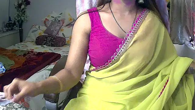 Snapshot of Cute-Tara chatting on March 14, 2025, 9:03 am Cute-Tara online show from March 14, 2025, 9:03 am