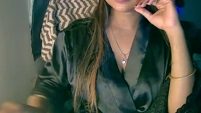 Cute-Tara online show from December 1, 2025, 11:33 am