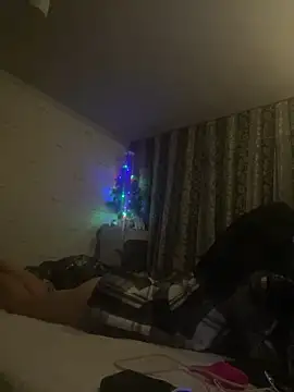 Kisasex1010 online show from December 18, 2025, 9:29 pm