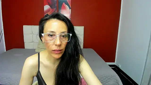 Snapshot of Abrillee1 chatting on February 27, 2025, 10:53 pm Abrillee1 online show from February 27, 2025, 10:53 pm