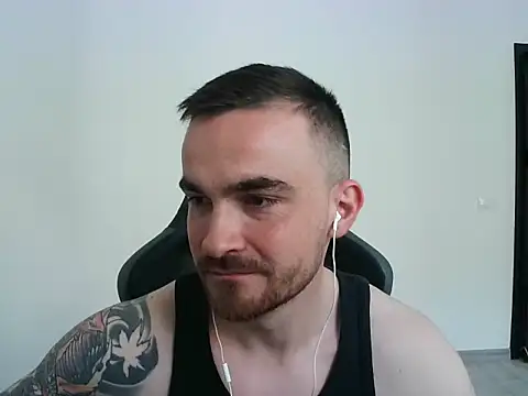 Snapshot of mu5clemania2 chatting on March 20, 2025, 8:09 am mu5clemania2 online show from March 20, 2025, 8:09 am