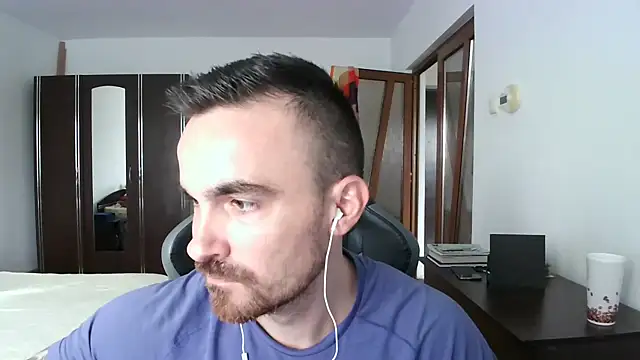 Snapshot of mu5clemania2 chatting on October 3, 2025, 10:06 am mu5clemania2 online show from October 3, 2025, 10:06 am