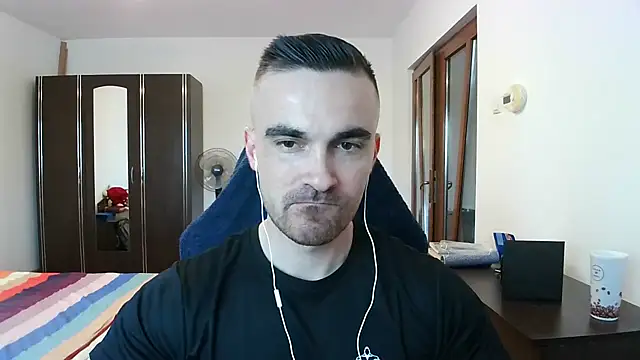 Snapshot of mu5clemania2 chatting on November 6, 2025, 1:59 pm mu5clemania2 online show from November 6, 2025, 1:59 pm