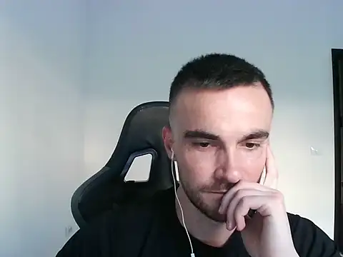 Snapshot of mu5clemania2 chatting on March 18, 2025, 3:12 pm mu5clemania2 online show from March 18, 2025, 3:12 pm