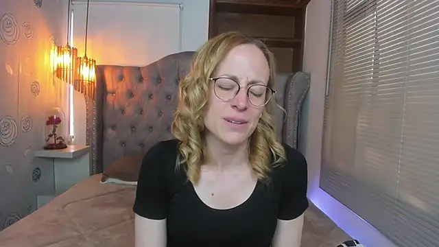 Snapshot of SammySanders chatting on March 4, 2025, 8:05 pm SammySanders online show from March 4, 2025, 8:05 pm