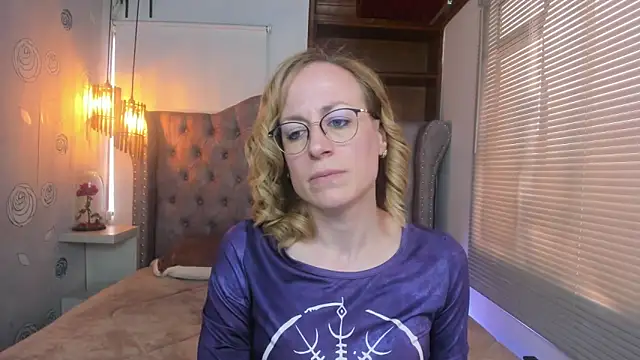 Snapshot of SammySanders chatting on February 27, 2025, 8:09 pm SammySanders online show from February 27, 2025, 8:09 pm