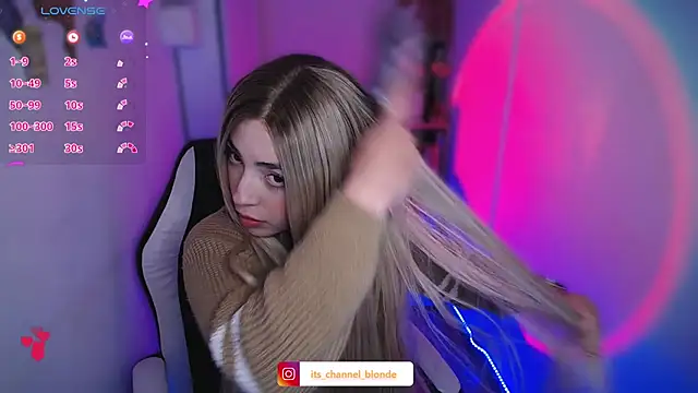 channel blonde a online show from November 26, 2025, 11:49 pm