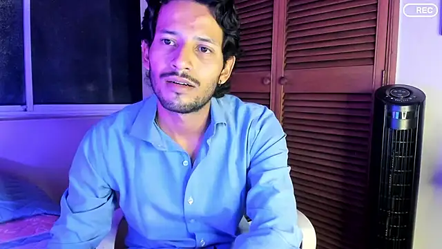 Nicholasrodrii online show from September 21, 2025, 12:27 am