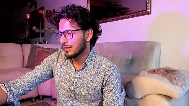 Nicholasrodrii online show from January 30, 2025, 10:41 pm