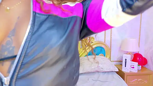 SalomeRestrepo online show from September 28, 2025, 5:03 am