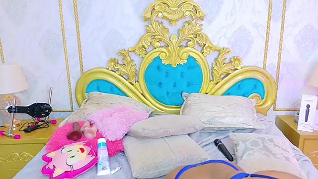 SalomeRestrepo online show from September 21, 2025, 4:39 am