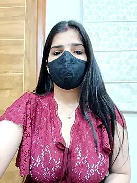 Snapshot of aaliya_bhattt chatting on March 18, 2025, 12:28 pm aaliya bhattt online show from March 18, 2025, 12:28 pm