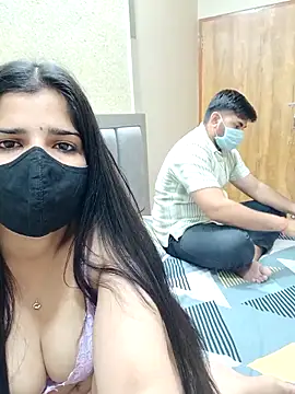 Snapshot of aaliya_bhattt chatting on February 21, 2025, 2:27 pm aaliya bhattt online show from February 21, 2025, 2:27 pm