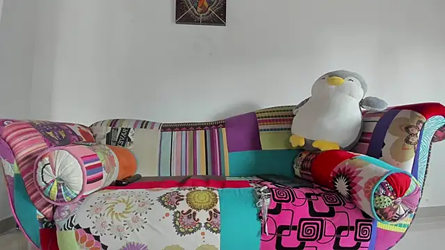 AndresSmith   online show from February 15, 2025, 7:39 pm