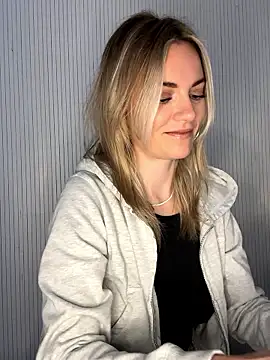 Snapshot of Milla__one chatting on January 13, 2026, 8:29 am Milla one online show from January 13, 2026, 8:29 am