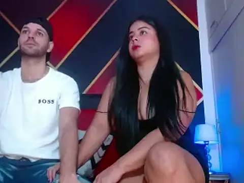 Snapshot of CindyandCarlo chatting on February 10, 2025, 3:32 pm CindyandCarlo online show from February 10, 2025, 3:32 pm