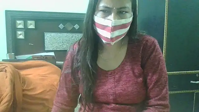 Snapshot of couplesuni chatting on February 20, 2025, 9:53 pm couplesuni online show from February 20, 2025, 9:53 pm