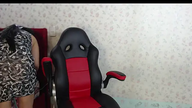 Snapshot of kayla_k18 chatting on October 13, 2025, 1:51 am kayla k18 online show from October 13, 2025, 1:51 am