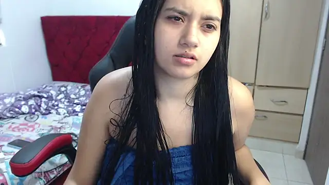 Snapshot of kayla_k18 chatting on February 20, 2026, 10:12 pm kayla k18 online show from February 20, 2026, 10:12 pm