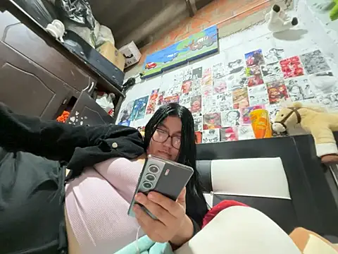 dafne19  online show from April 10, 2026, 3:35 am