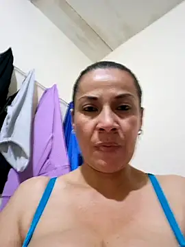 Snapshot of Zaralu_ chatting on March 15, 2025, 3:29 am Zaralu online show from March 15, 2025, 3:29 am