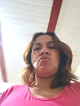 Snapshot of Zaralu_ chatting on September 24, 2025, 3:40 pm Zaralu online show from September 24, 2025, 3:40 pm
