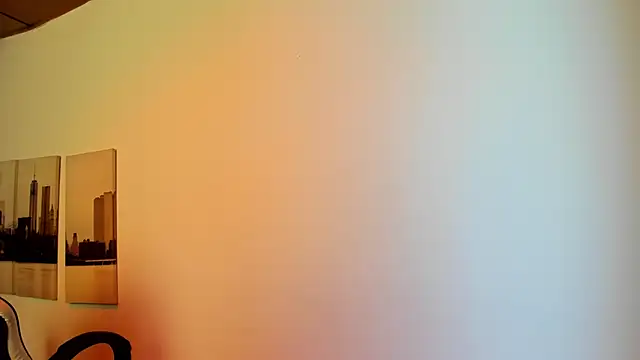 Snapshot of Alaia_Cute chatting on March 12, 2025, 2:30 am Alaia Cute online show from March 12, 2025, 2:30 am