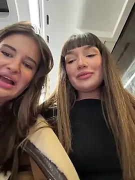 Snapshot of Sophie_Avory chatting on November 3, 2025, 8:12 pm Sophie Avory online show from November 3, 2025, 8:12 pm