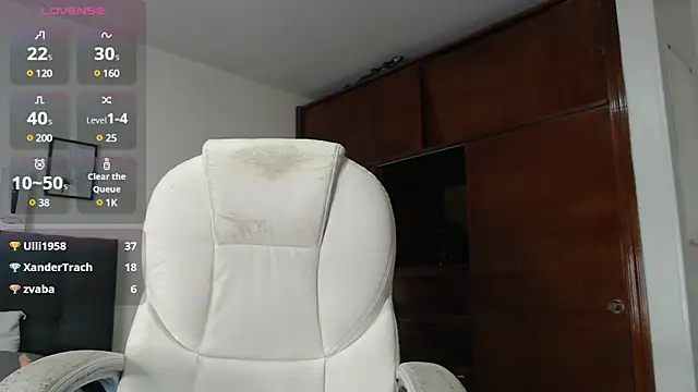 Snapshot of shirly_vannicelli chatting on March 17, 2025, 9:46 pm shirly vannicelli online show from March 17, 2025, 9:46 pm
