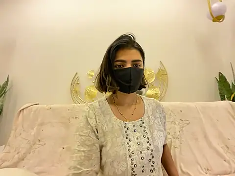 MaYaa  11 online show from February 28, 2025, 1:14 pm