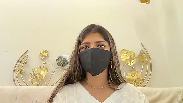 Snapshot of MaYaa__11 chatting on May 8, 2026, 7:01 am MaYaa 11 online show from May 8, 2026, 7:01 am