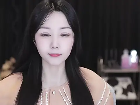 Nuyoah-77 online show from March 9, 2026, 6:50 am