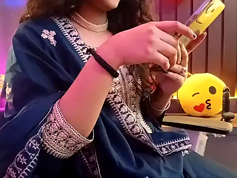 Snapshot of GoldnessAishu chatting on January 29, 2025, 8:25 pm GoldnessAishu online show from January 29, 2025, 8:25 pm