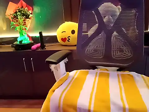 Snapshot of GoldnessAishu chatting on January 28, 2025, 7:42 pm GoldnessAishu online show from January 28, 2025, 7:42 pm